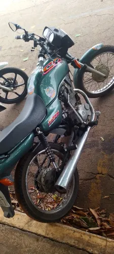 Moto em perfeito estado de uso, pronta para seu dia a dia.