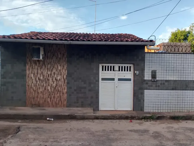 Imóvel para venda possui 300 metros quadrados com 3 quartos em Moropóia - São José de Riba