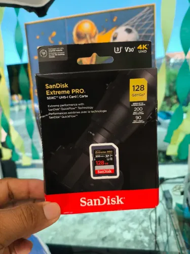Cartão de memória SD SanDisk 128GB extreme pro