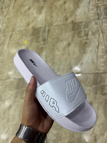 Chinelo slide Nike