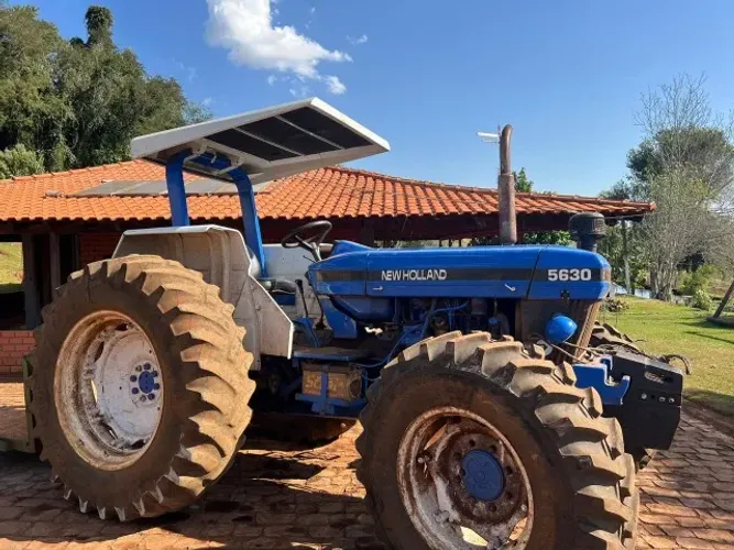 TRATOR FORD 5630 ANO 1998 4X4