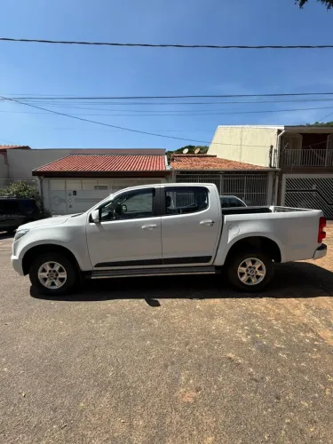 Chevrolet S10 Pick-up LT 2.8 TDI 4X2 CD Diesel AUT 2015