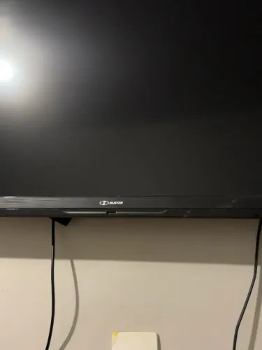TV LED Buster 32? HBTV-32L03HD - Funcionando Perfeitamente