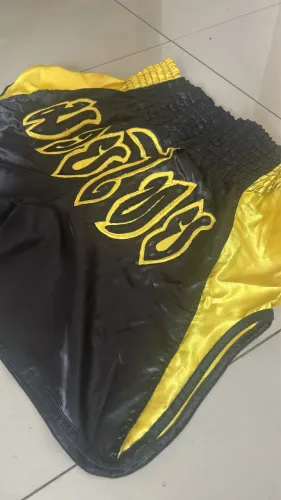 Short Mhay Thai / pouco uso TAM GG