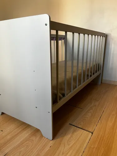 Berço com 3 níveis de altura