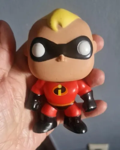 Funko Pop Disney Mr. Incredible (Senhor Incrível) #17 LOOSE