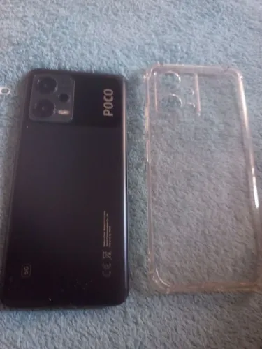 Celular poco