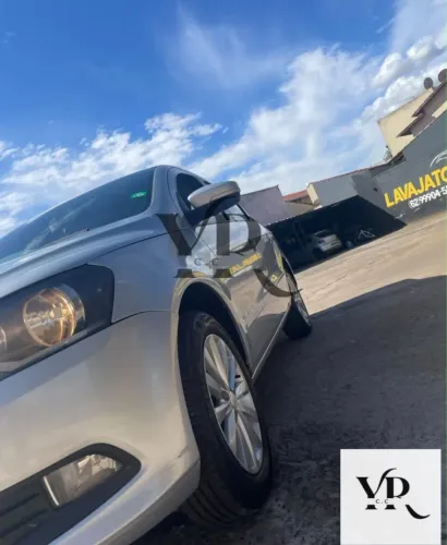 Volkswagen Voyage Comf/highli. 1.6 MI T.flex 8V 4P 2015