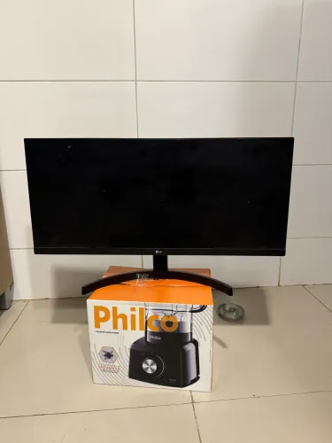Monitor LG Ultrawide 29 - com defeito