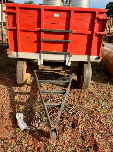 Carreta 4 rodas para trator reforçada