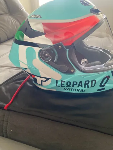 Capacete kYT novíssimo n/56/58 vendo ou troco por algo do meu interesse