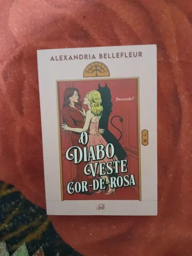 O Diabo Veste Cor de Rosa