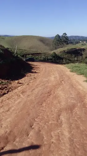 Terrenos em um Cenário Cercado pelo Verde