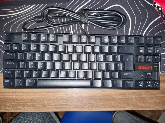 Teclado Redragon Kumara k552