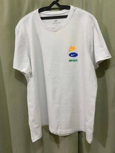 Camiseta Nike Sportswear Country Brasil Tam'GG