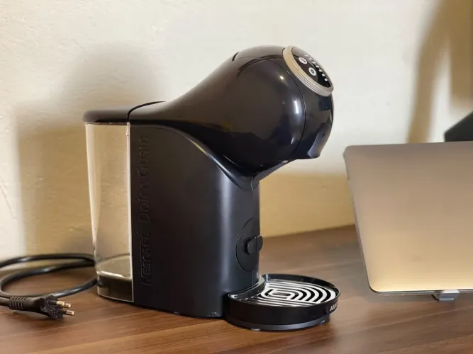 Cafeteira Nescafé Dolce Gusto Arno Genio S Plus Preta descricao