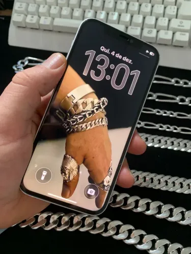 iPhone 12