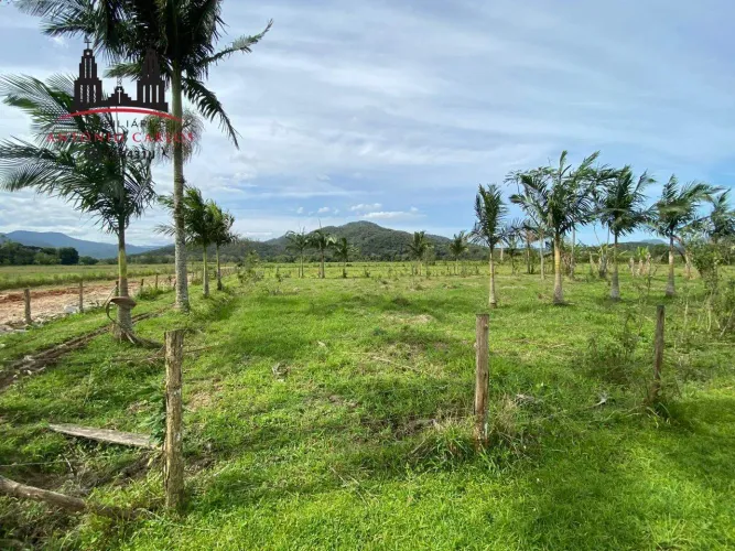 TERRENO À VENDA EM BIGUAÇU/SC BAIRRO TRÊS RIACHOS