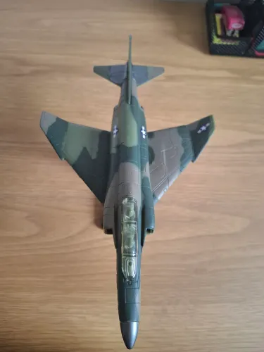 Avião F-4 Phantom II Escala 1:72