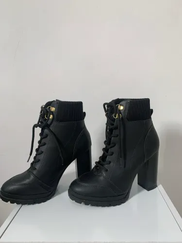 Número 36/ ótima para arrasar nesse São João ? bora menina vem, o preço está perfeito 