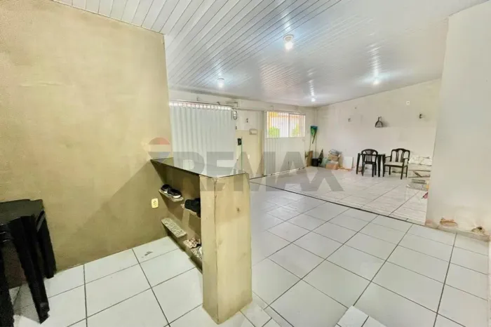 Imperdível - Casa no conjunto Eldorado a venda por 215 mil próximo ao super show - Escritu