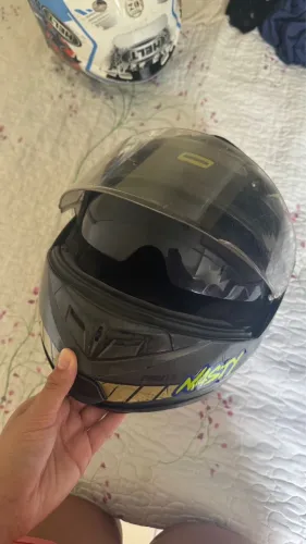 Capacete