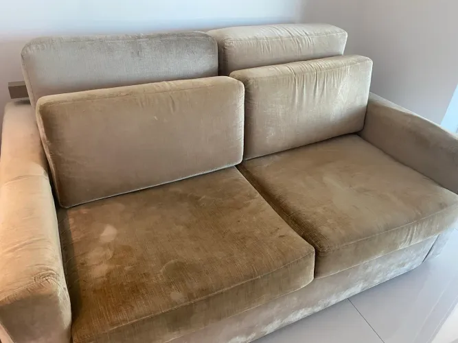 SOFÁ CAMA EM VELUDO