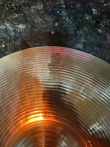 Pratos chimbal zildjian avedis