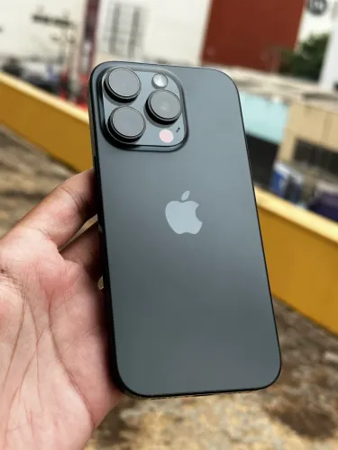 IPHONE 16 PRO - SEMI NOVO