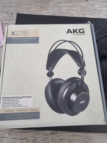 Fone de ouvido profissional akg k275