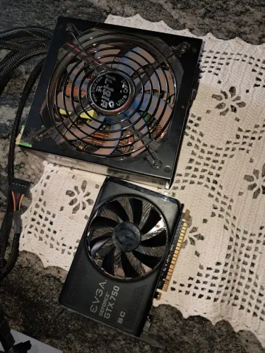 GTX750 COM FONTE ( Negocio o valor )