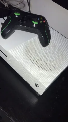 Xbox One S - 500 GB