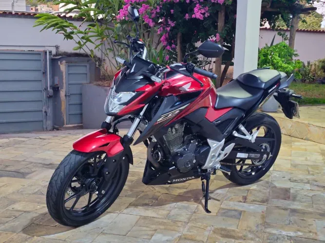 CB 300 F Twister abs