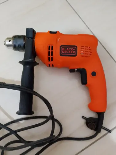 Furadeira Black Decker auto reverso