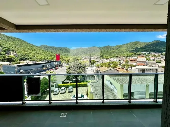 Apartamento de 96m2 com 2 quartos no Monte Verde