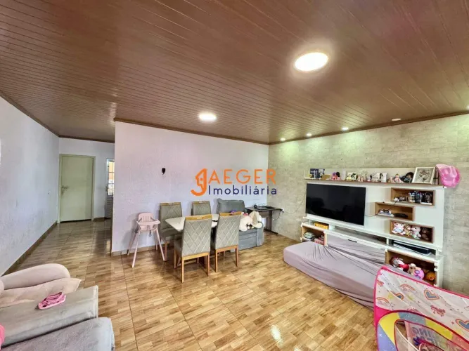 Linda Casa de esquina no condomínio Nova Era III | 3 quartos | Piscina SPA | Energia Solar