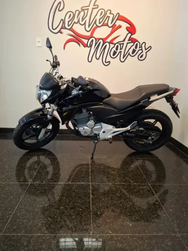 HONDA CB 300R PRETO 2014