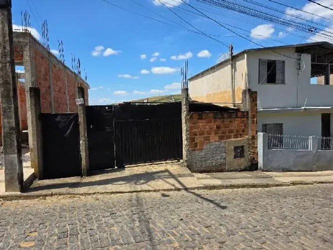 Oferta com destaque Casa no Bela Vista, Leopoldina - MG, Nº 160, 2 quartos, 100m² | Venda