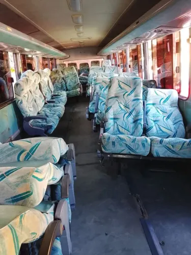 Bancos de ônibus de viagem