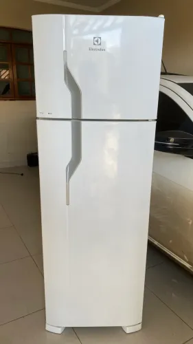 Geladeira Electrolux 260l