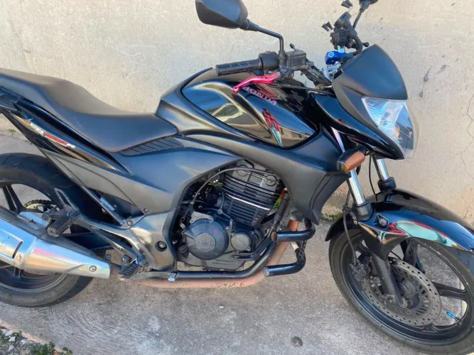 Moto Honda CB 300