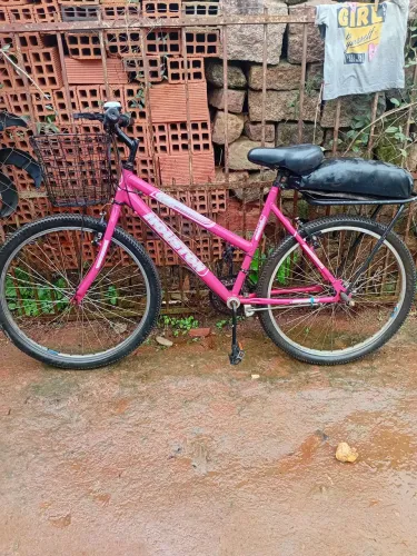 Vendo uma bicicleta aro 26