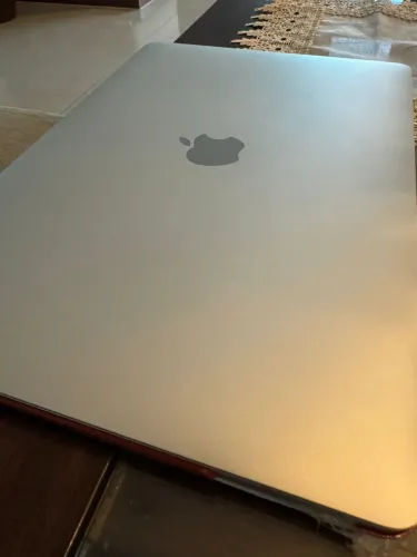 Mac book pro em perfeito estado