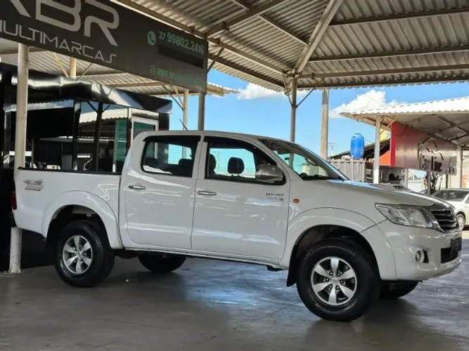Toyota Hilux CD D4-d 4X4 3.0 TDI Dies. Mec. 2015