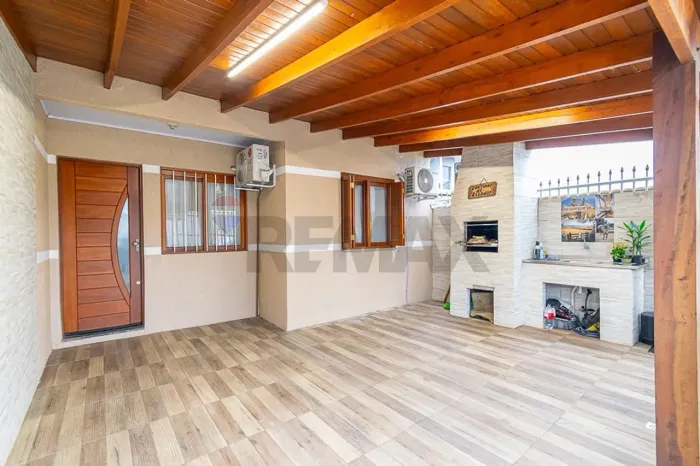 Casa com Garagem coberta - Morada Gaúcha