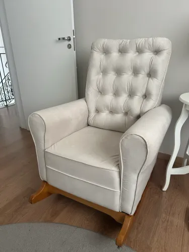 Poltrona amamentação 