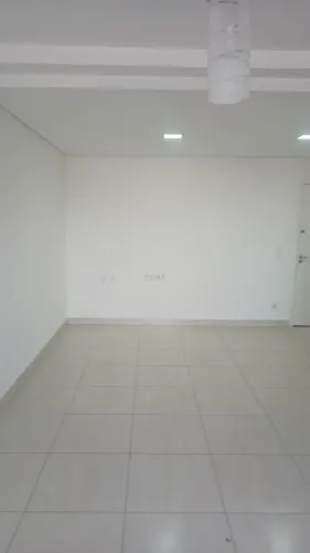 Apartamento para locação na Vila Hortência, Sorocaba-SP: 1 quarto, 1 sala, 1 banheiro, gar