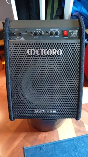 Amplificador para bateria eletrônica  Meteoro M-1000  K Drums