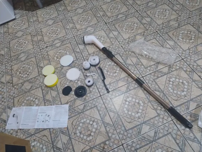 Escova/Esfregão elétrico 9 em 1