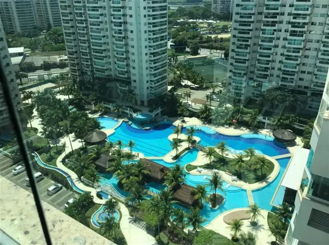 Apto 3 quartos condomínio Bora Bora, Barra Olímpica, av embaixador Abelardo Bueno